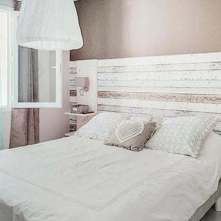 2 Bedroom In Holiday home *